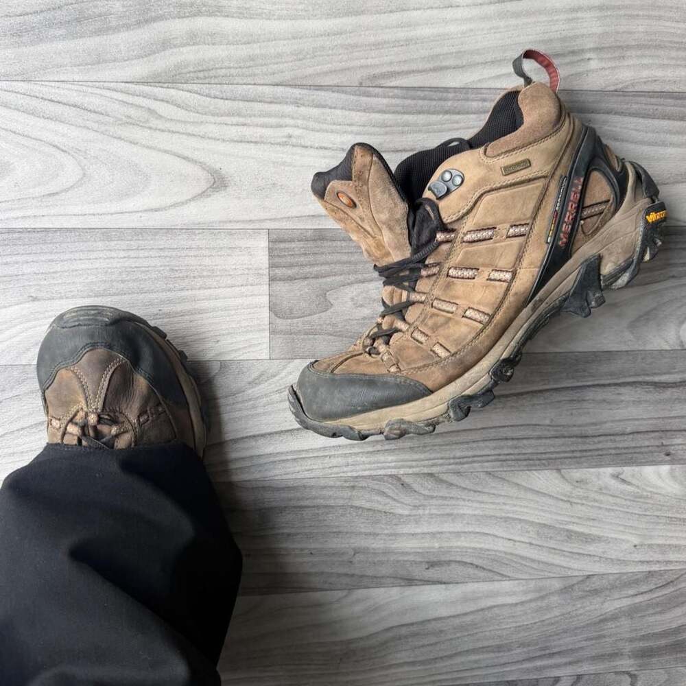 Merrell Chameleon Moab Waterproof Hiking Boots Men's Size 9.5